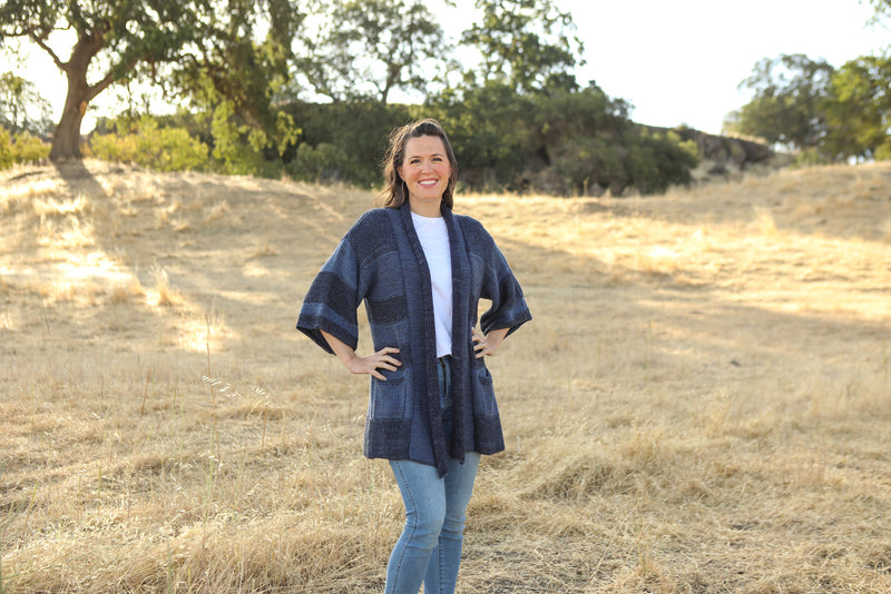 Medium length Cardigan with square pockets